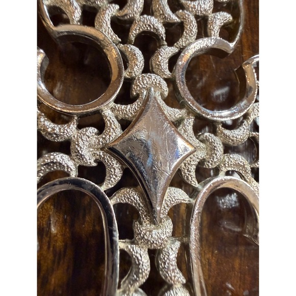 Vintage Crown Trifari Silver Tone Filigree Cross Pendant Gothic Revival - Picture 5 of 10